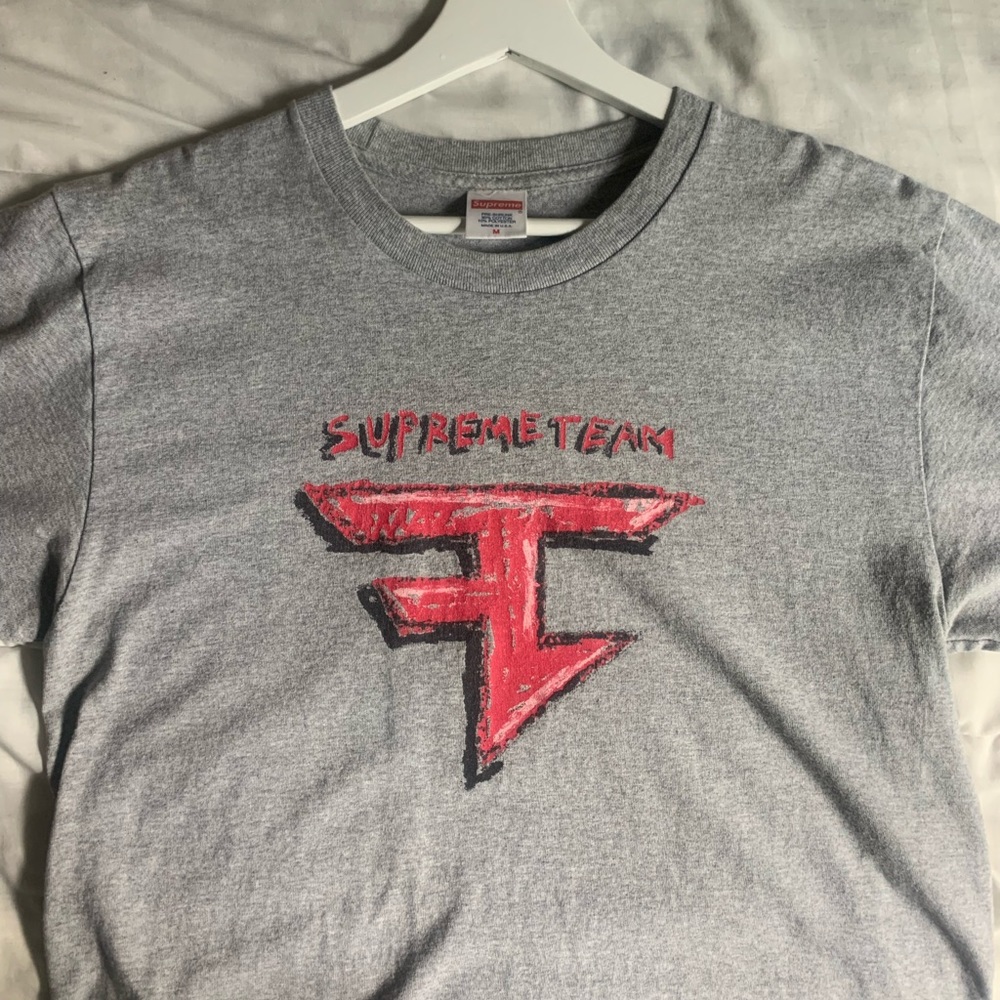“Supreme Team” Supreme x Faze tee